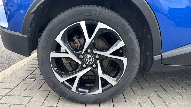 Toyota C-HR 1.8 Hybrid Design 5dr CVT Hybrid Hatchback